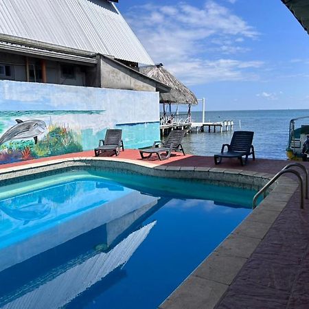 Hotel El Delfin Lívingston Екстериор снимка