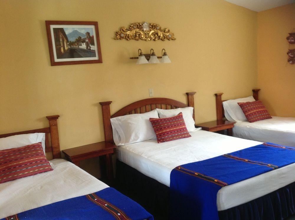 Hotel El Delfin Lívingston Екстериор снимка